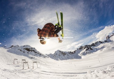 九游会-广东队新签约球员遭质疑，尤纳斯主帅劝勿过早评判