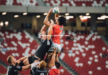 九游会-阿贾克斯遭遇挑战，艰难战胜对手晋级，阿贾克斯视频